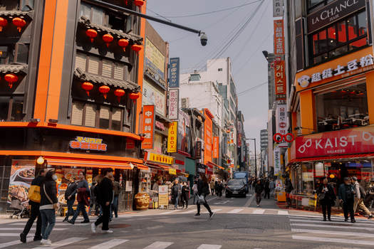 AI Revolutionizes Writing: Mastering Cultural Nuances for Global Markets